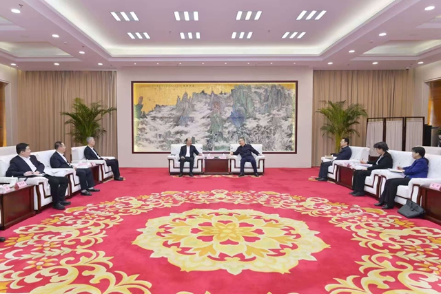 莫鼎革拜會(huì)安徽省委副書記、省長(zhǎng)王清憲